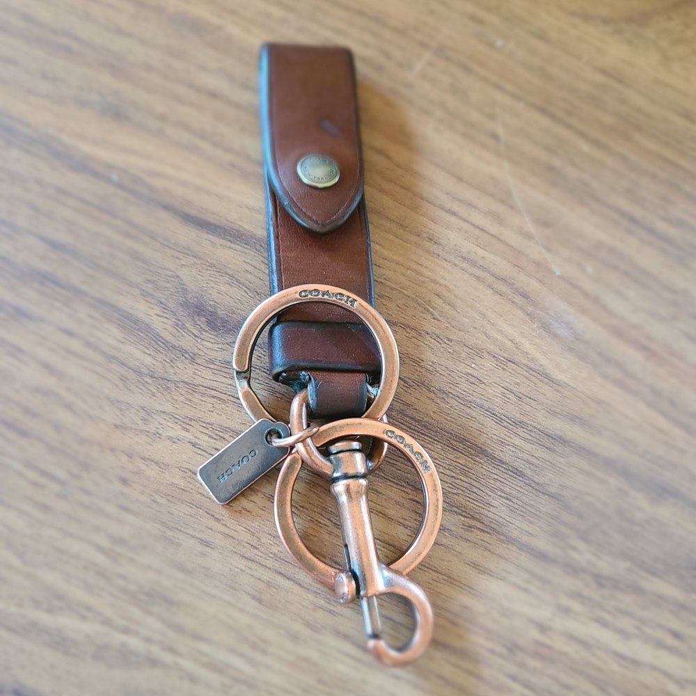 Coach Leather Loop Key Fob with Dog Clip & Rings – Vintage